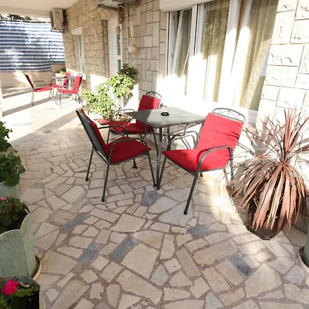 Appartement Evica 4 - Hr-07097-02 By Interhome